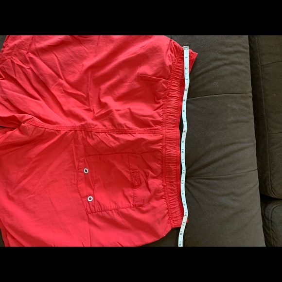 Large men’s modern amusement shorts - Picture 4 of 6